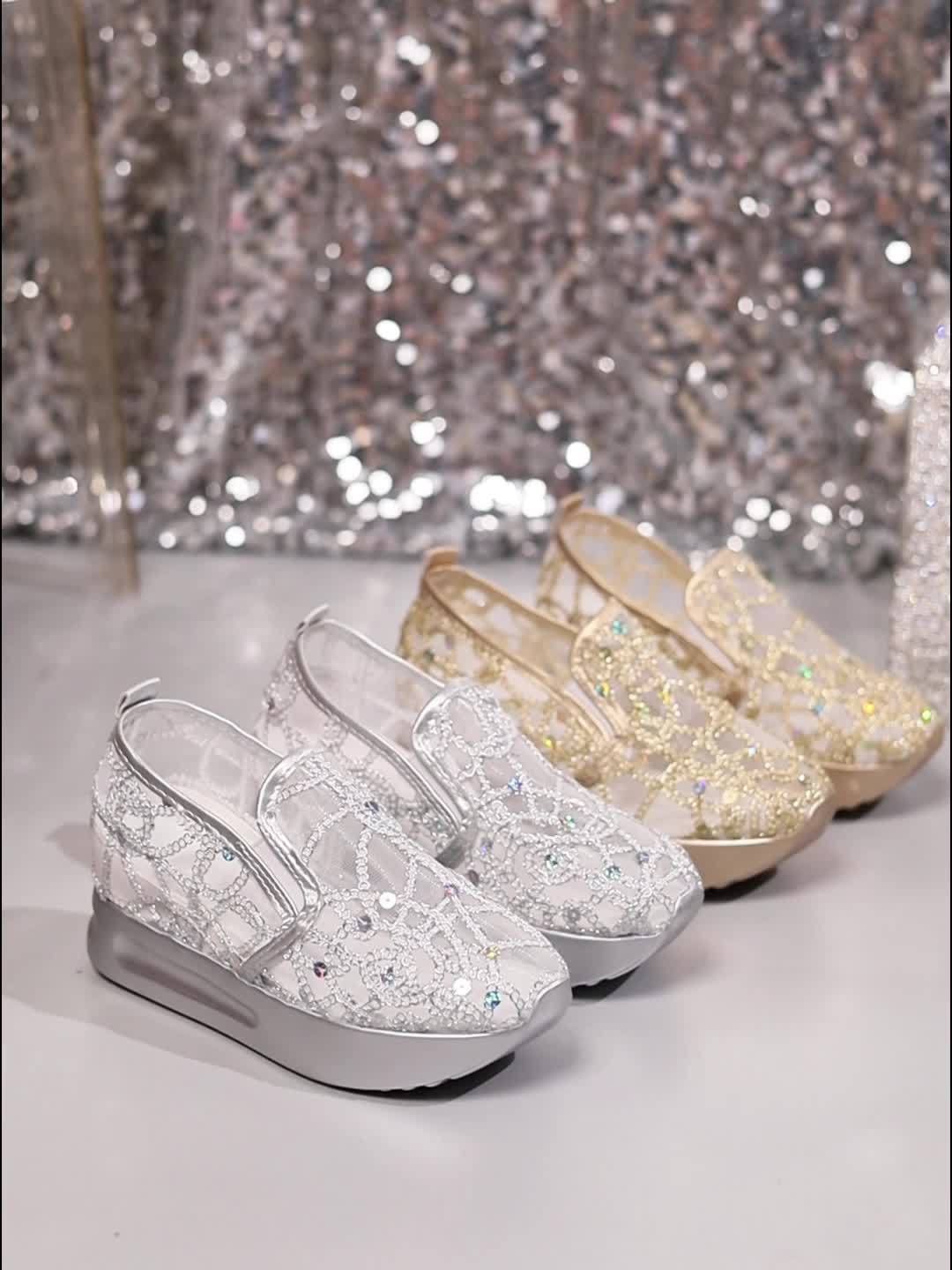 🏆 Description produit : Baskets en sequins dorés GOOD FEET - GOOD FEET