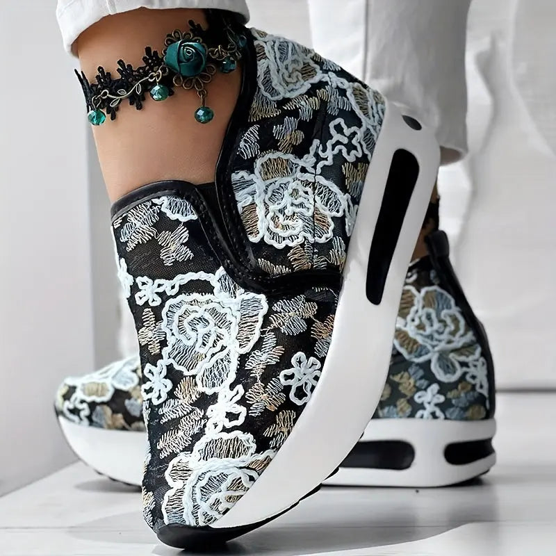 Baskets Slip-On Brodées Colorées GOOD FEET–Confort & Style Quotidien 👟🌸 GOOD FEET